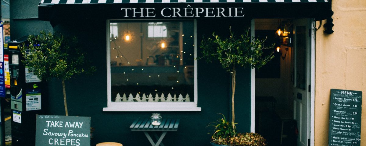 retail window display